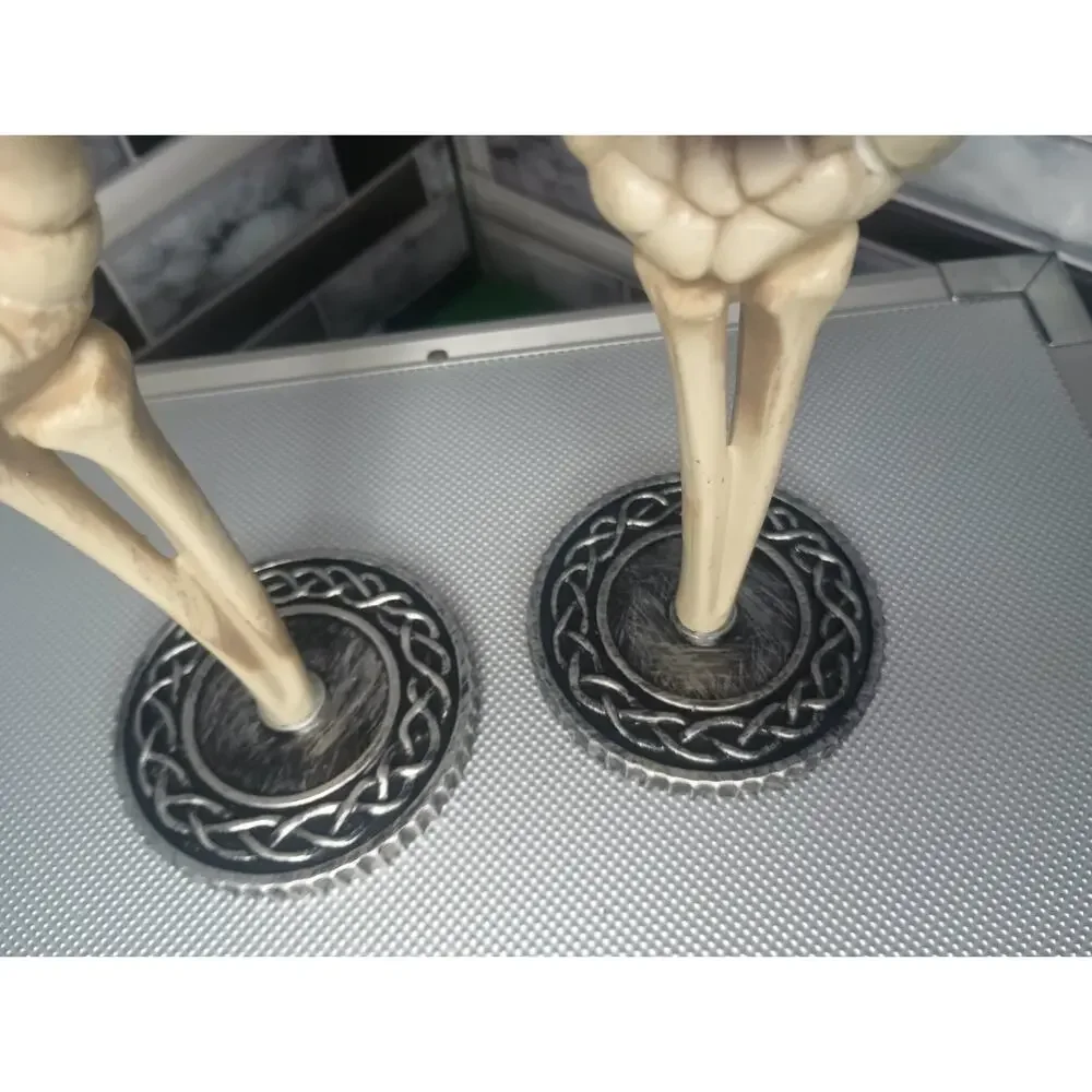 Unbranded set skeleton